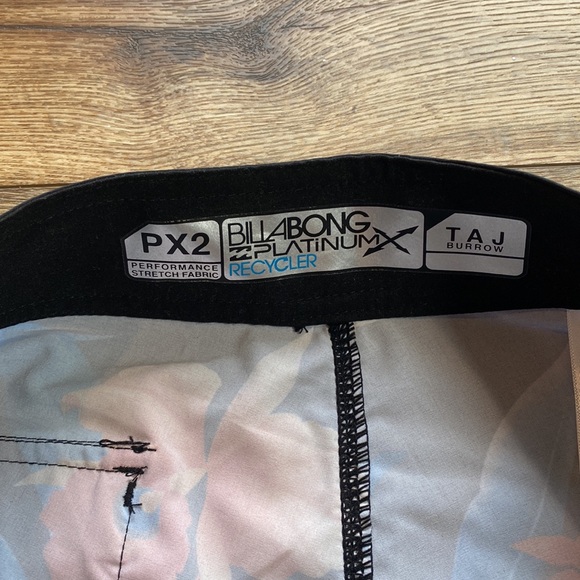 Billabong Platinum Stripe boardshorts - Picture 7 of 12